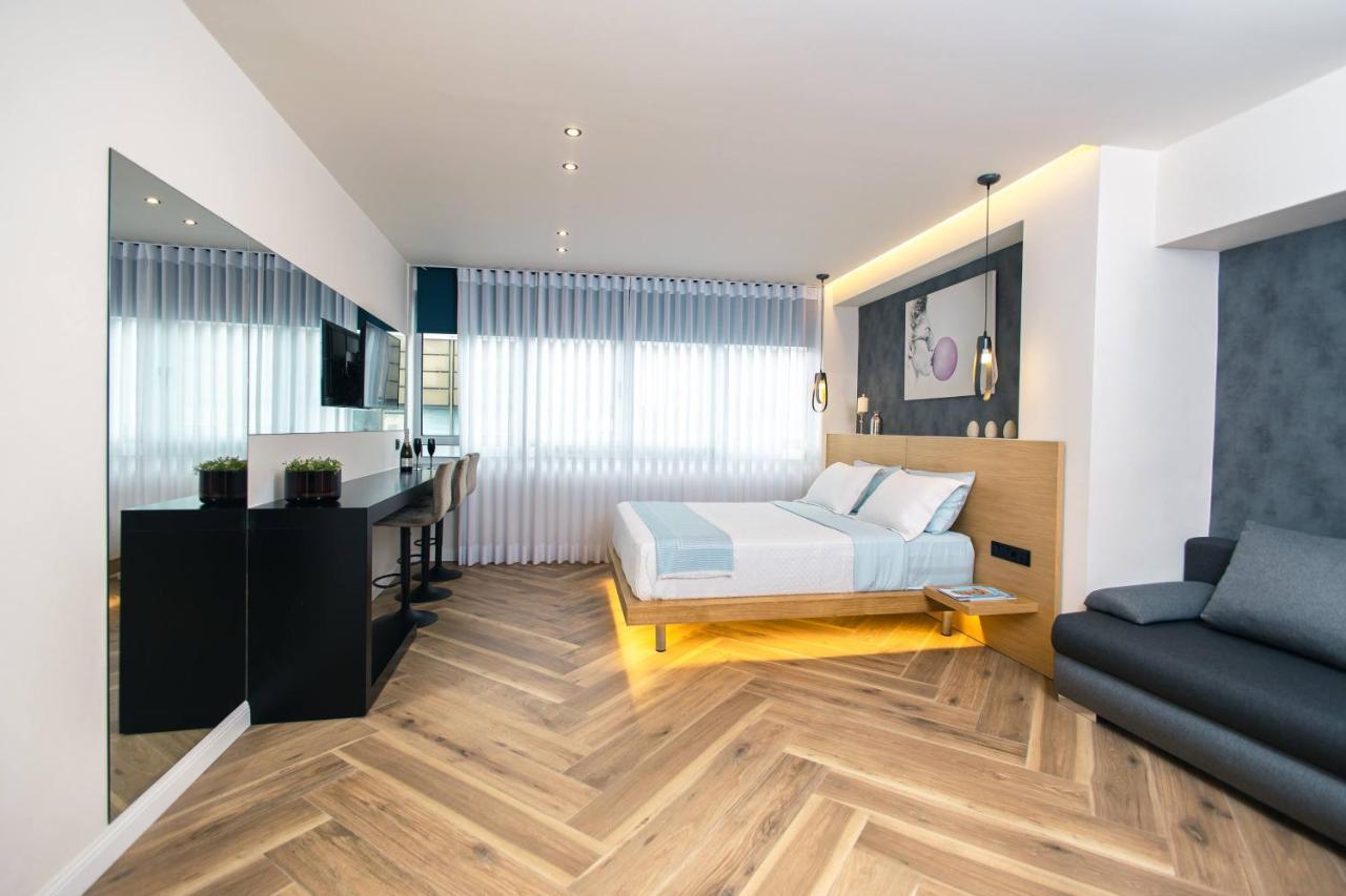 Triple A - Prime Location - Between Monastiraki & Syntagma Square-Free Parking! Athens Ngoại thất bức ảnh