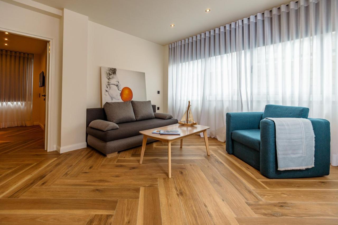 Triple A - Prime Location - Between Monastiraki & Syntagma Square-Free Parking! Athens Ngoại thất bức ảnh