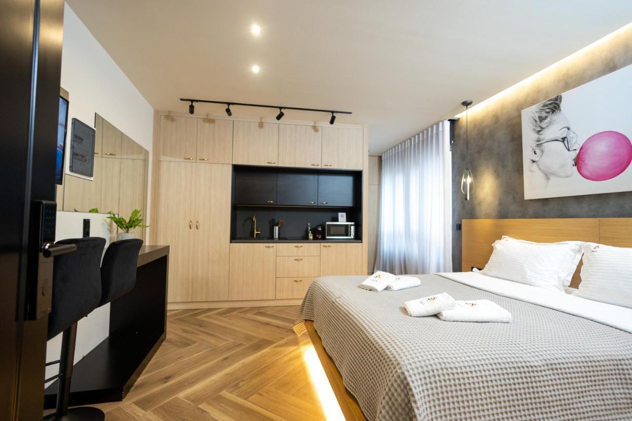 Triple A - Prime Location - Between Monastiraki & Syntagma Square-Free Parking! Athens Ngoại thất bức ảnh